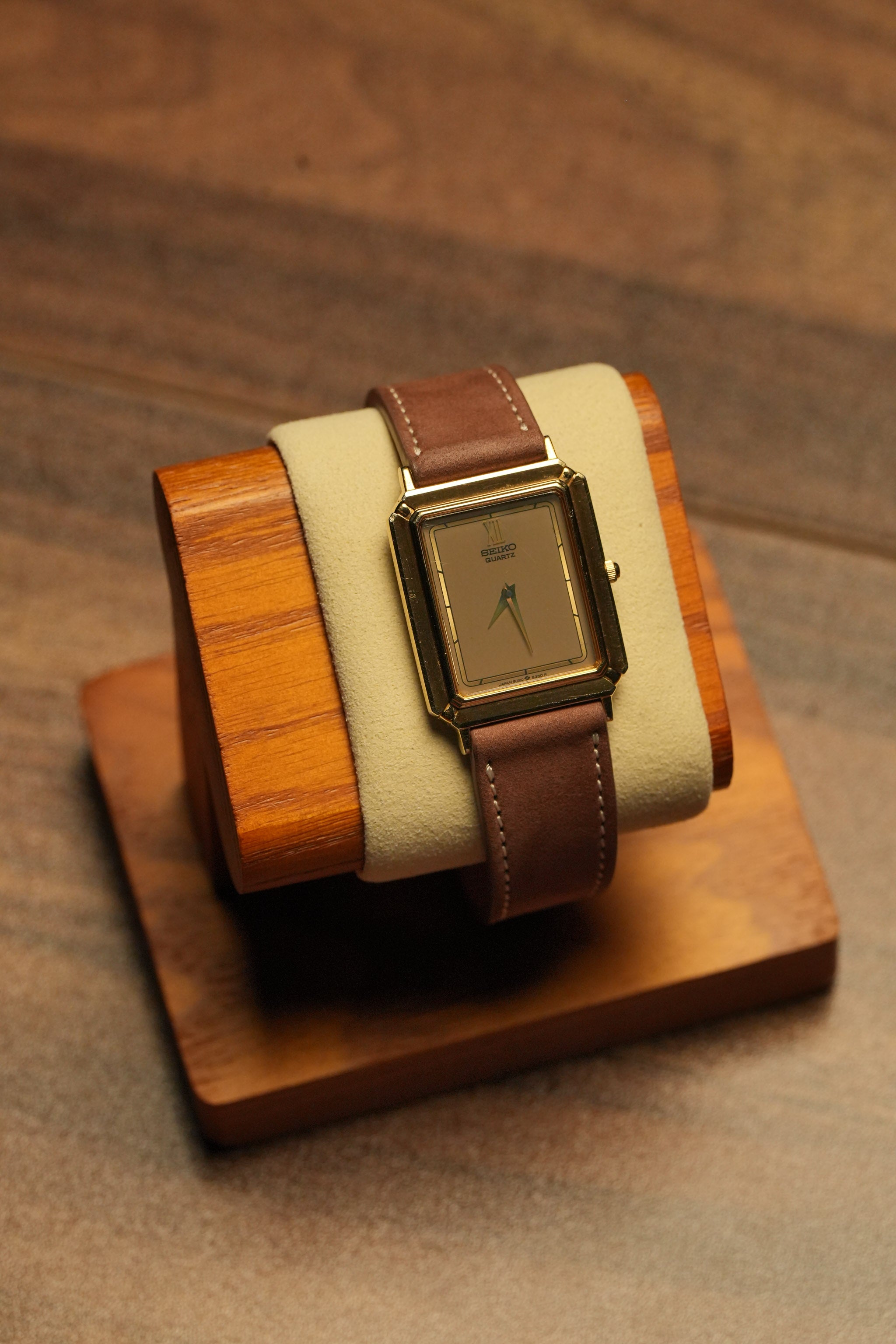 1984 Seiko Quartz Gold Tank 9020-5229 (New Band)