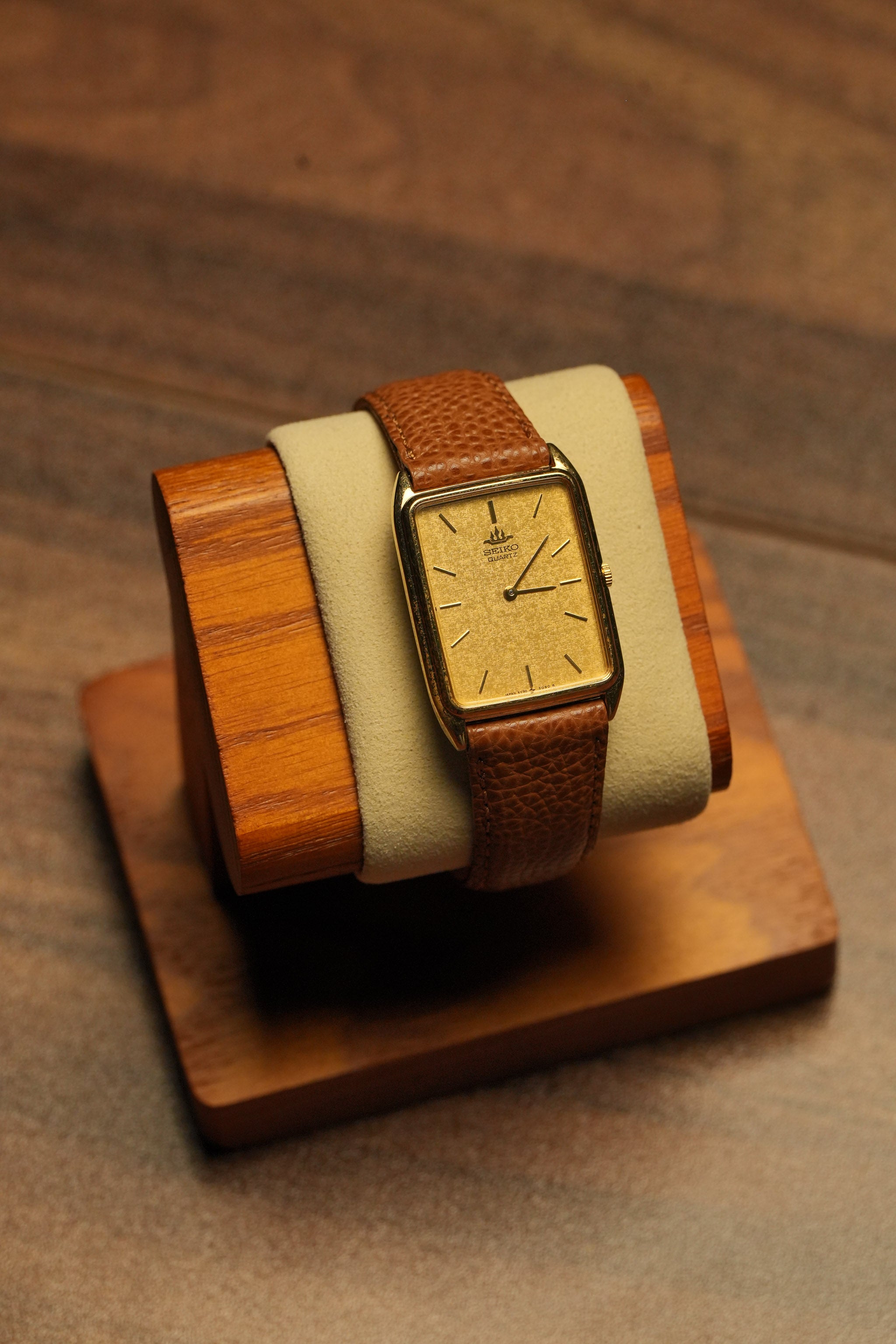1988 SEIKO Galaxy Tank Quartz “Textured Dial”5Y30-5D50