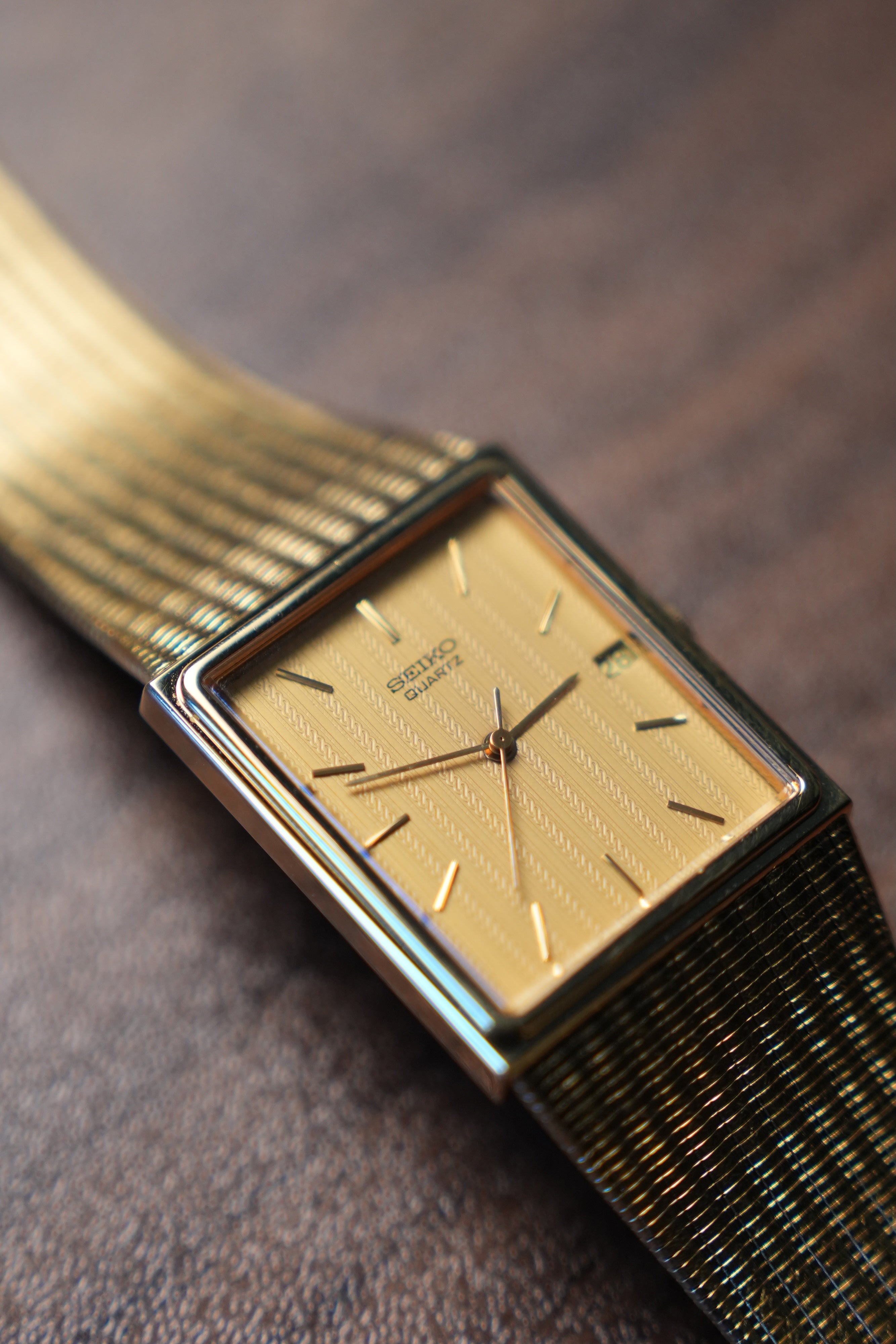 1989 Seiko Tank Quartz Gold Rare Dial 5P32-5239