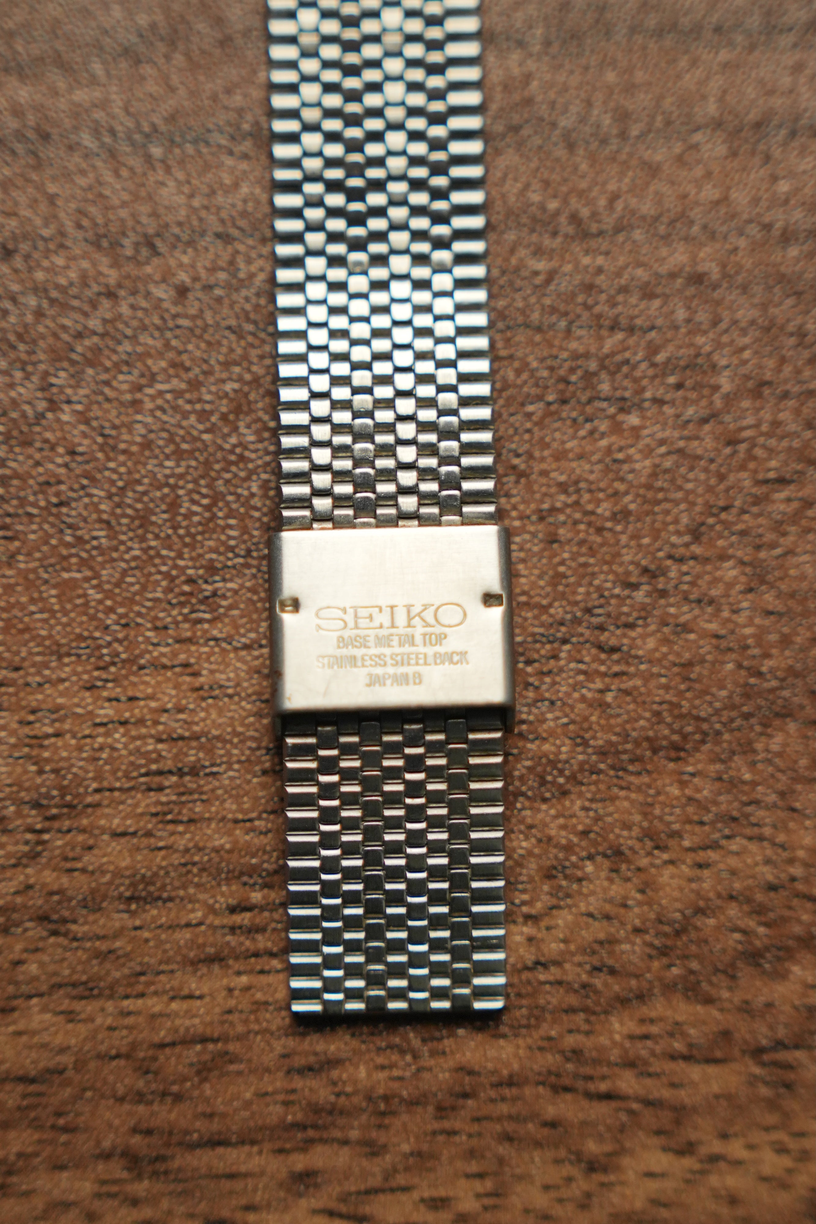 1985 SEIKO Quartz Tank 7321-5680